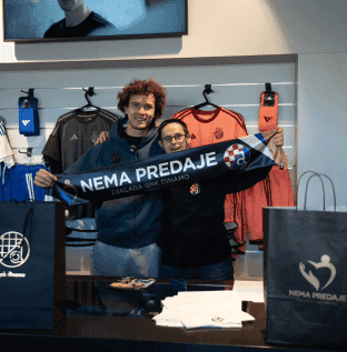 Podijela šala Dinamo